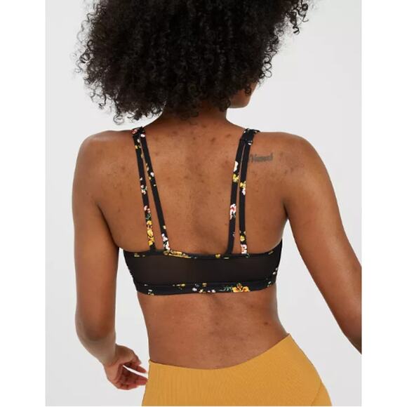 Offline By Aerie Goals True Black Floral Plunge Sports Bra Size Medium - Picture 2 of 13